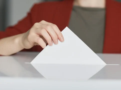 Tiga Opsi Sistem Pemilu Muncul Pasca Putusan Mahkamah Konstitusi Tiga Opsi Sistem Pemilu Muncul Pasca Putusan Mahkamah Konstitusi