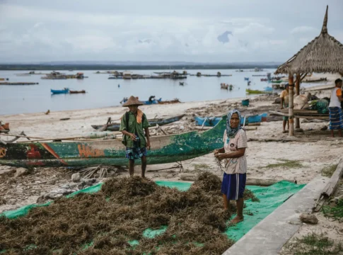 Pemerintah Provinsi Bali Resmikan Perda untuk Melindungi Hak Masyarakat Adat di Kawasan Pantai Pemerintah Provinsi Bali Resmikan Perda untuk Melindungi Hak Masyarakat Adat di Kawasan Pantai