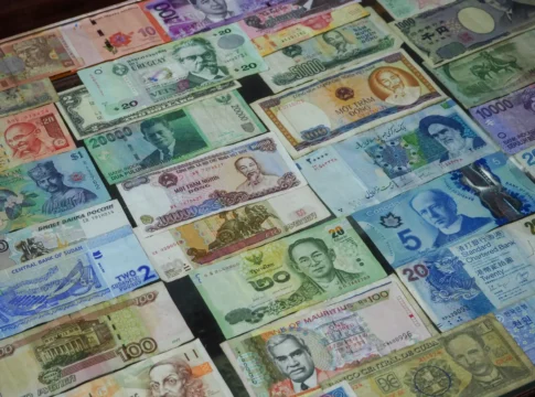 Pergerakan Mata Uang Asia Beragam, Ringgit Menguat terhadap Dolar AS Pergerakan Mata Uang Asia Beragam, Ringgit Menguat terhadap Dolar AS